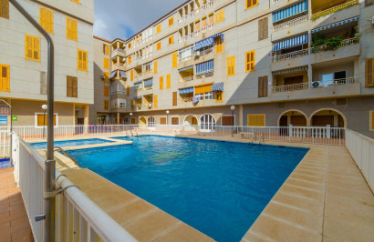 Resale - Apartment / Flat - Torrevieja - Acequion