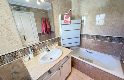 Herverkoop - Stadshuis - Dehesa de Campoamor - Campoamor Golf
