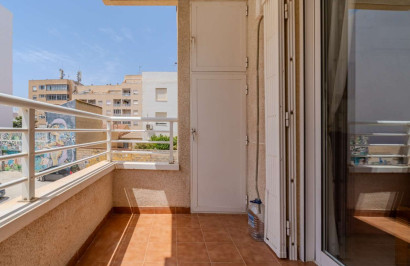 Herverkoop - Appartement / Flat - Torrevieja - Centro