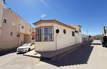 Herverkoop - Stadshuis - Pilar de la Horadada - Pilar De La Horradada