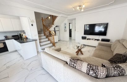 Resale - Detached Villa - Villamartín