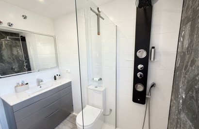 Resale - Detached Villa - Villamartín
