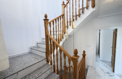 Resale - Detached Villa - Villamartín