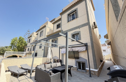 Resale - Detached Villa - Villamartín