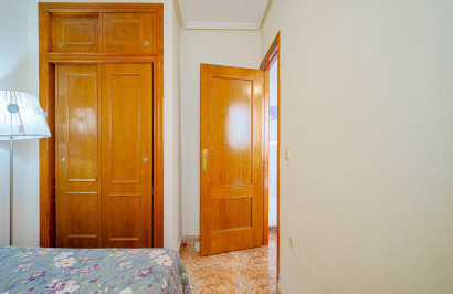 Revente - Appartement - Punta Prima