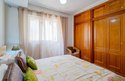 Revente - Appartement - Punta Prima
