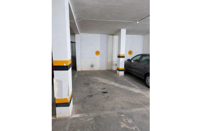Resale - Garaje - Torrevieja - La Mata