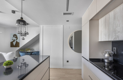 Resale - Apartment / Flat - Orihuela Costa - Punta Prima