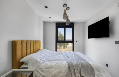Resale - Apartment / Flat - Orihuela Costa - Punta Prima