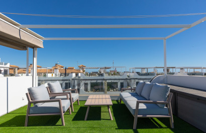 Resale - Apartment / Flat - Orihuela Costa - Punta Prima