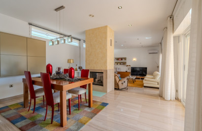 Reventa - Finca / Propiedad de Campo - Almoradí