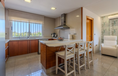 Reventa - Finca / Propiedad de Campo - Almoradí