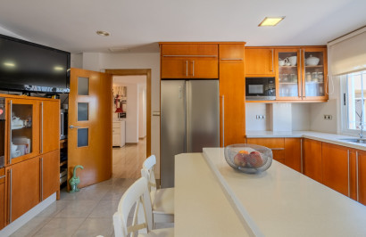 Reventa - Finca / Propiedad de Campo - Almoradí
