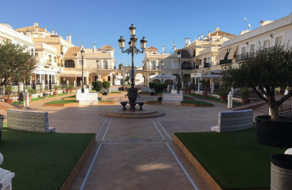 Obra nueva - Villa independiente - Pilar de la Horadada