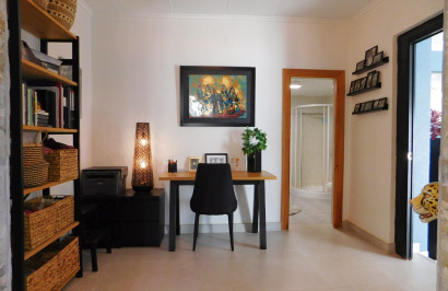 Resale - Semi - Detached Villa - Torrevieja - San Luis
