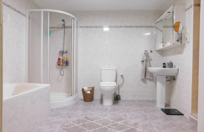 Resale - Semi - Detached Villa - Torrevieja - San Luis