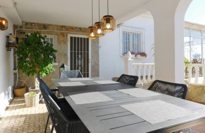 Resale - Semi - Detached Villa - Torrevieja - San Luis