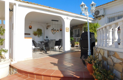Resale - Semi - Detached Villa - Torrevieja - San Luis