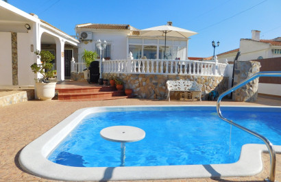 Resale - Semi - Detached Villa - Torrevieja - San Luis