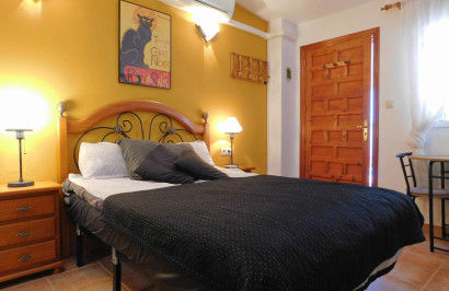 Resale - Semi - Detached Villa - Torrevieja - San Luis