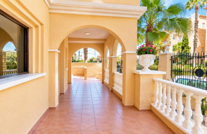 Resale - Apartment / Flat - Torrevieja - Playa de los Locos