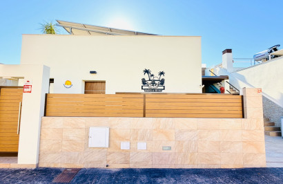 Reventa - Villa Pareada - Los Montesinos - La Herada