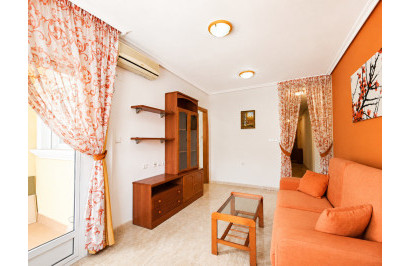 Resale - Apartment / Flat - Torrevieja - Playa del Cura