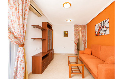 Resale - Apartment / Flat - Torrevieja - Playa del Cura