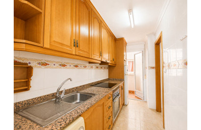 Resale - Apartment / Flat - Torrevieja - Playa del Cura