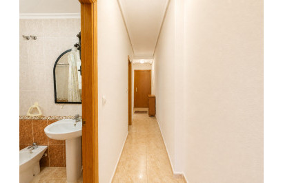 Resale - Apartment / Flat - Torrevieja - Playa del Cura