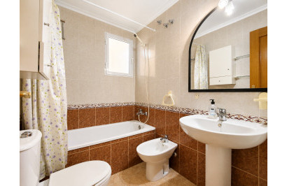 Resale - Apartment / Flat - Torrevieja - Playa del Cura