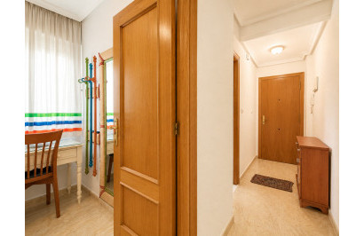 Resale - Apartment / Flat - Torrevieja - Playa del Cura