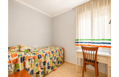 Resale - Apartment / Flat - Torrevieja - Playa del Cura