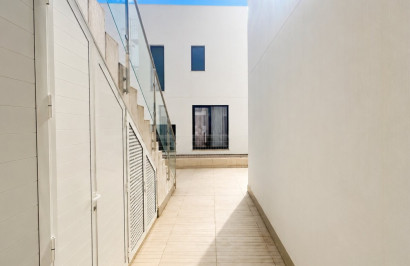 Resale - Apartment / Flat - Orihuela Costa - Punta Prima