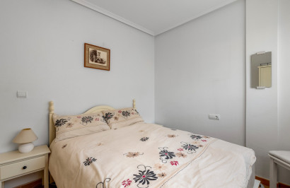 Resale - Apartment / Flat - Orihuela