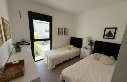 Resale - Apartment / Flat - Torre de la Horadada