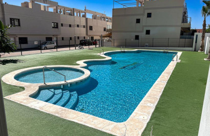 Resale - Apartment / Flat - Torre de la Horadada