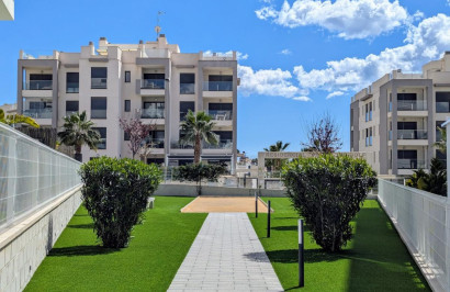 Resale - Apartment / Flat - Villamartín