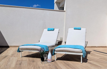 Resale - Apartment / Flat - Villamartín