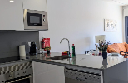 Resale - Apartment / Flat - Villamartín