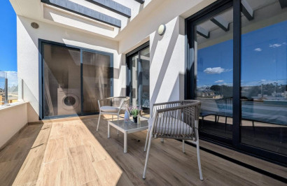 Resale - Apartment / Flat - Villamartín