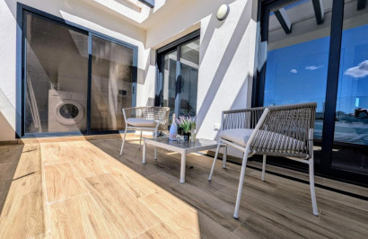 Resale - Apartment / Flat - Villamartín