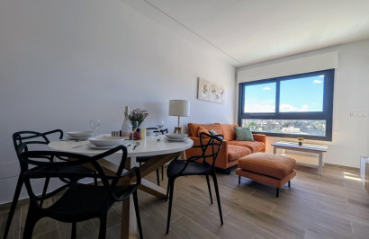 Resale - Apartment / Flat - Villamartín