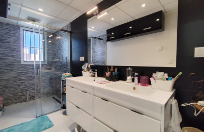 Revente - Maison de ville - Torrevieja