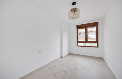 Herverkoop - Appartement / Flat - Playa del Acequion