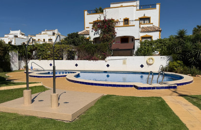 Resale - Town House - Orihuela - Entre Naranjos