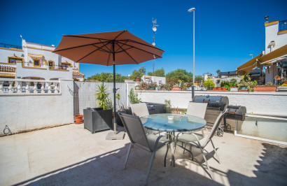 Resale - Town House - Entre Naranjos