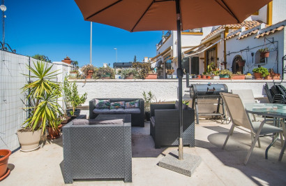 Resale - Town House - Entre Naranjos