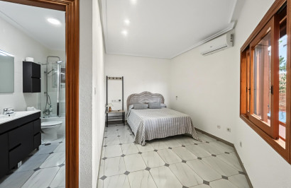 Resale - Detached Villa - Orihuela Costa - Campoamor
