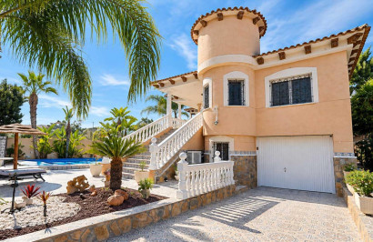 Resale - Detached Villa - Benferri - Benfis Park